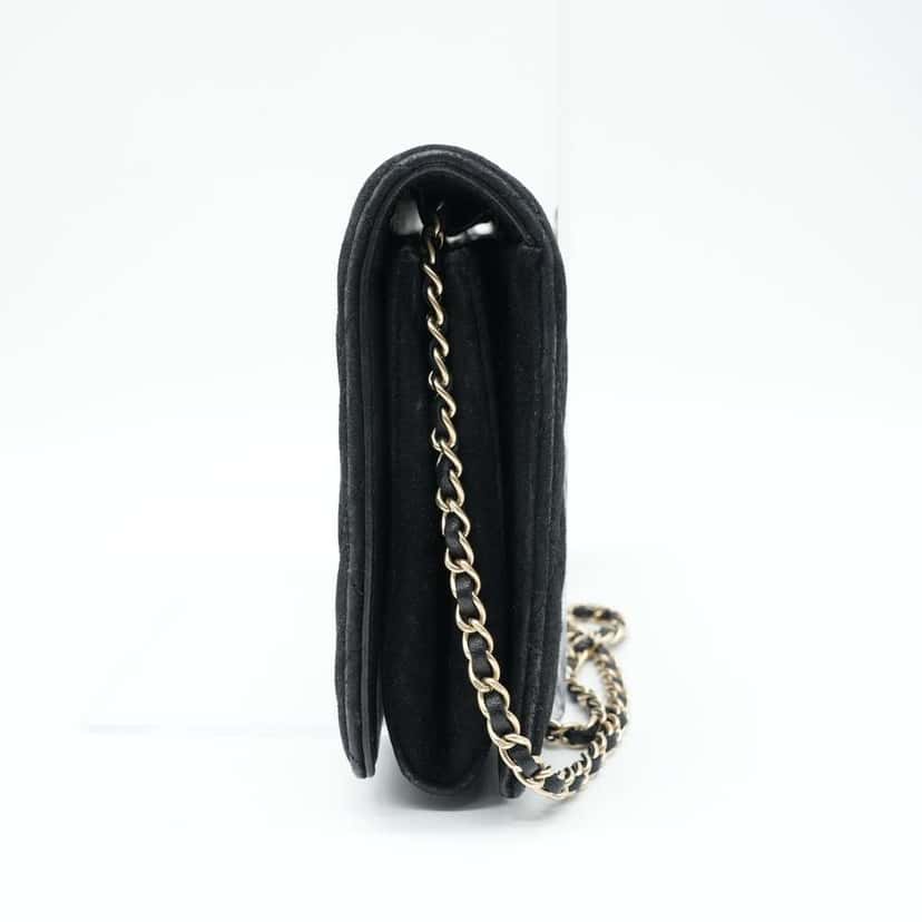 Champion Velvet Pearl & Rhinestone CC Logo 19789951 Black Velvet Fair condition - Box View