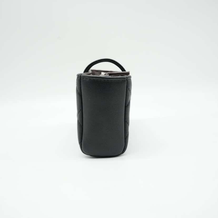 Chanel Black Quilted Leather Reissue CC Phone Pouch Black Leather Good condition - Back View