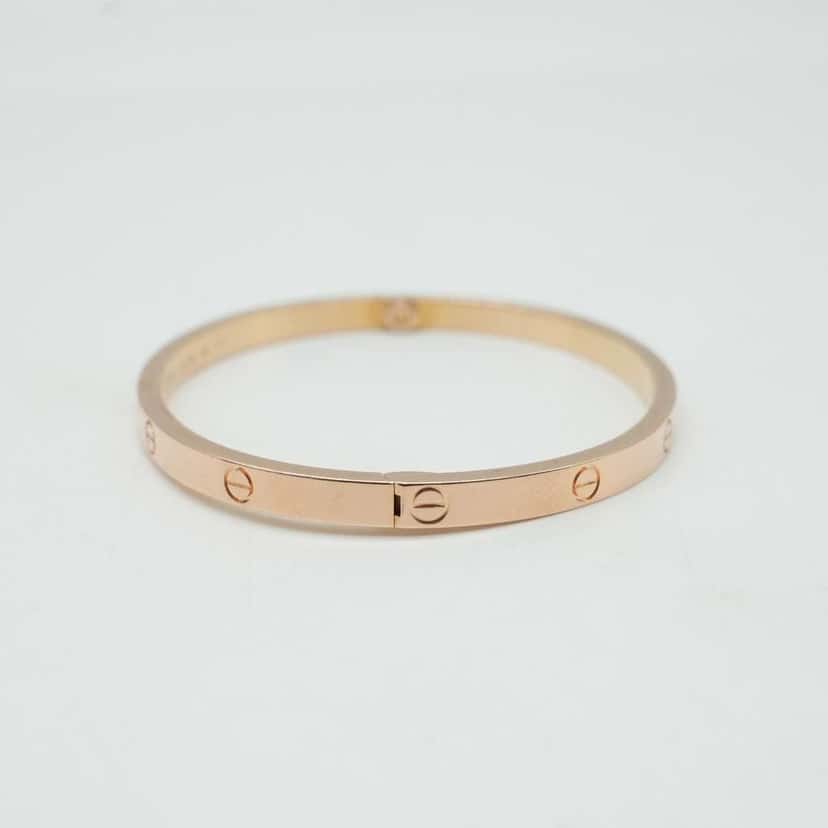 Cartier Love Bracelet 18K Rose Gold Small Size:16 17.90g Gold Rose Gold Good condition - Model View