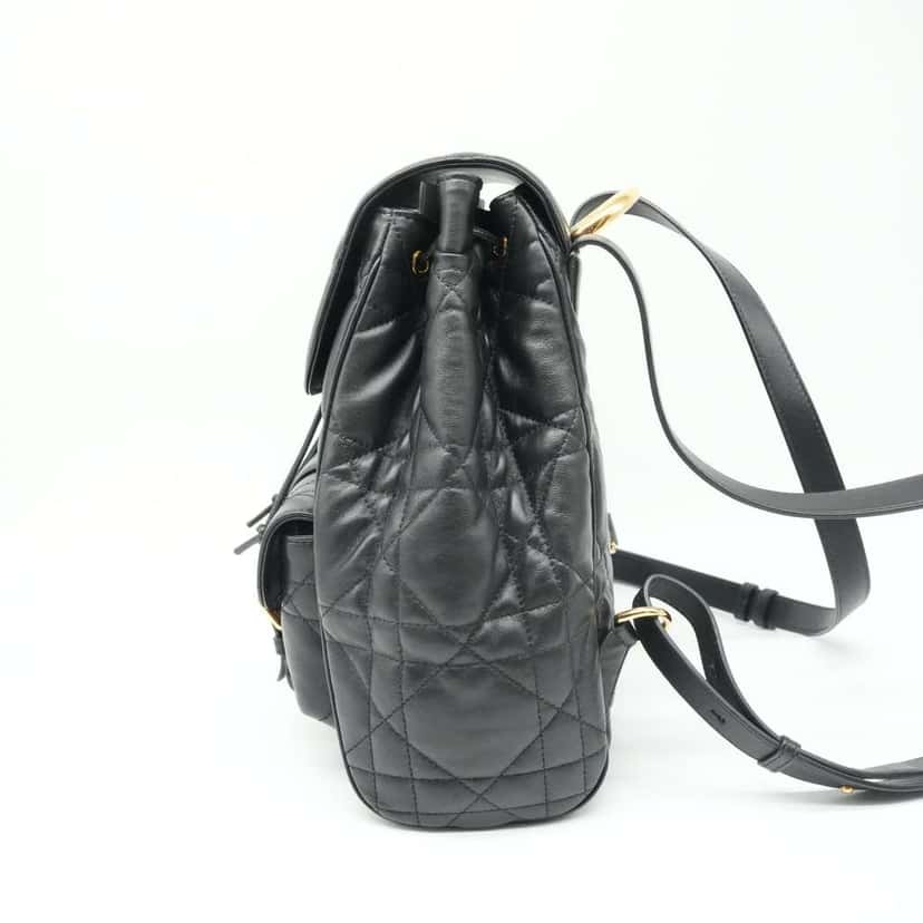 Dior Dior Caro backpack in black Macrocannage lambskin BO/DB/SR Black Leather Good condition - Model View