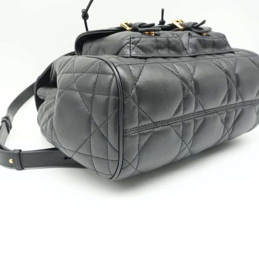 Dior Dior Caro backpack in black Macrocannage lambskin BO/DB/SR Black Leather Good condition - Box View