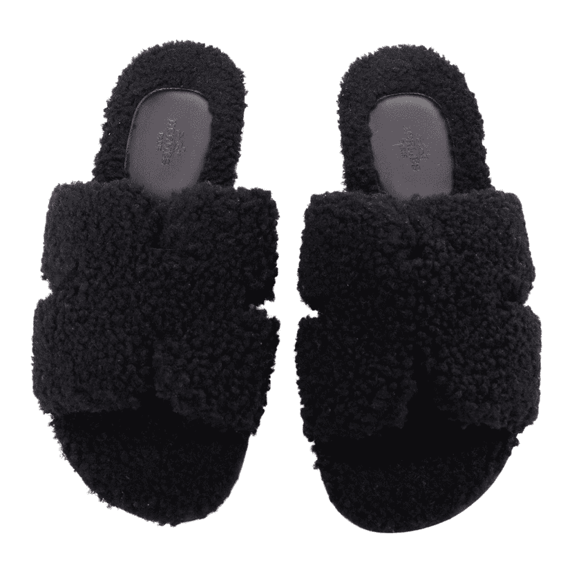 Hermès Oran Black Fur Very good condition - Front View