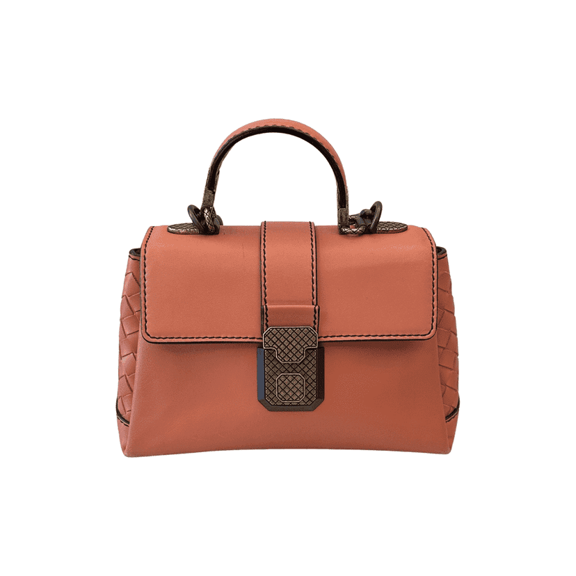 بوتيغا فينيتا نابا ساحة صغيرة