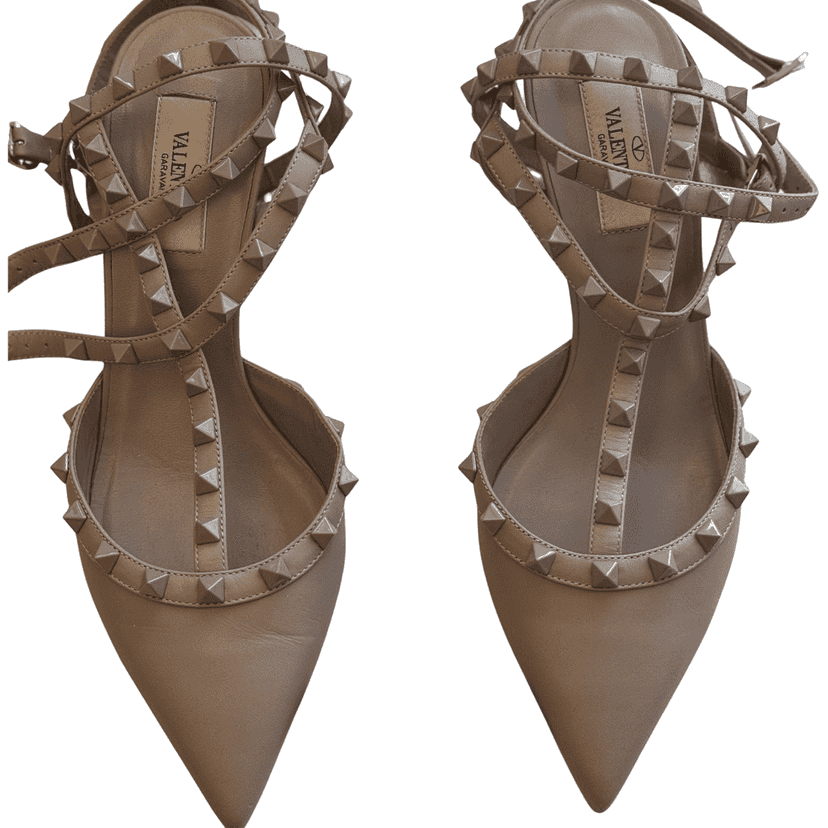 فالنتينو مضخة بحزام الكاحل من Rockstud