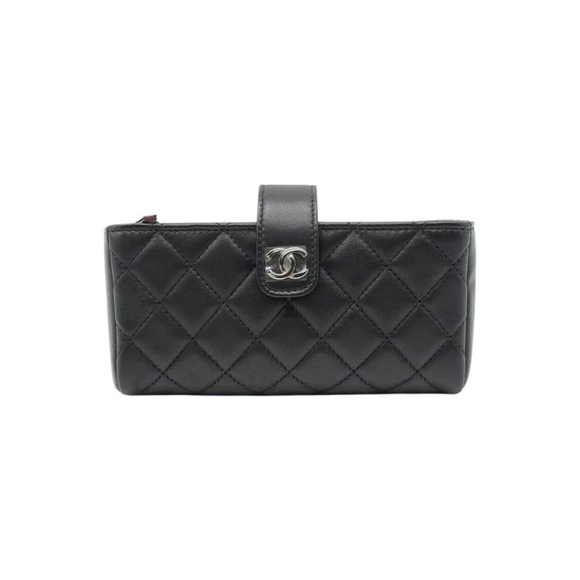 Chanel Black Quilted Leather Reissue CC Phone Pouch Black Leather Good condition - Front View