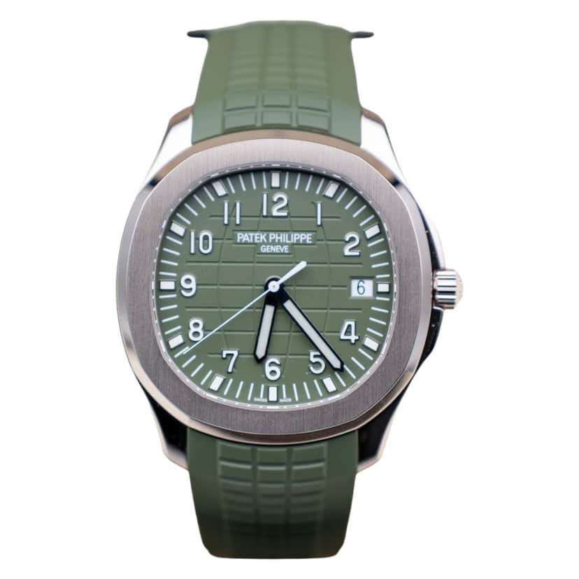 Patek Philippe Aquanaut 42mm Green Never worn - Front View