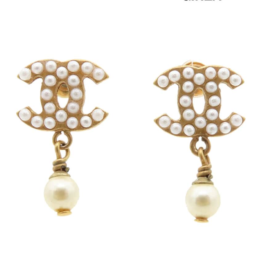 Chanel CC Gold Plated Faux Pearl Swing Push Back Earrings Gold Metal Very good condition - Front View