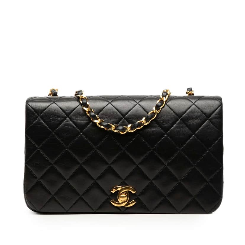 Chanel Medium Quilted Lambskin Full Flap Black Leather Very good condition - Front View
