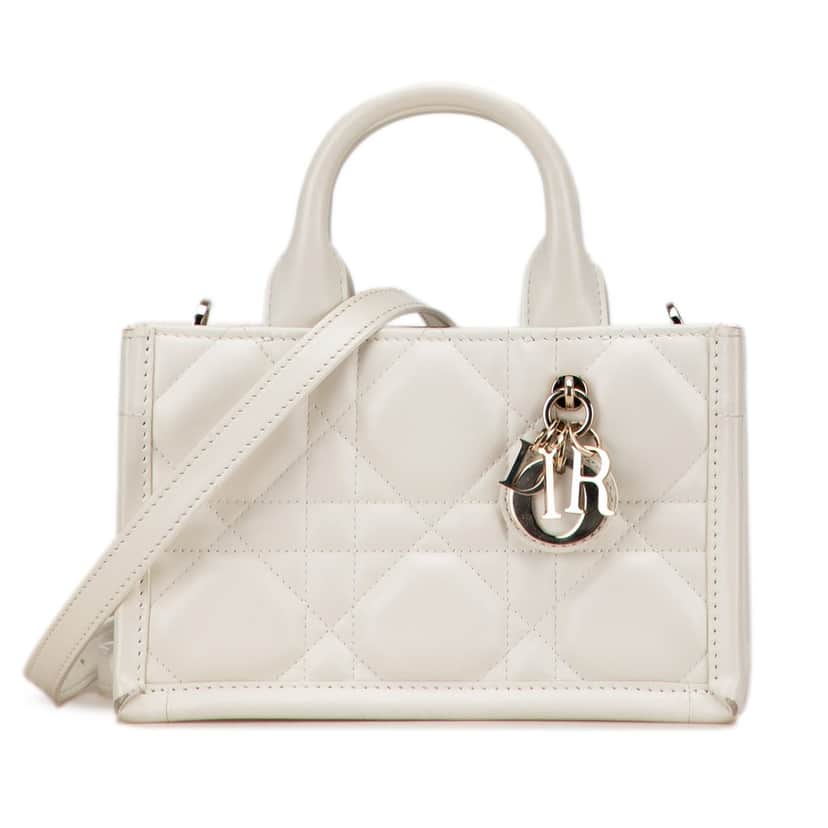 Dior Mini Calfskin Macrocannage Book Tote White Leather Very good condition - Front View