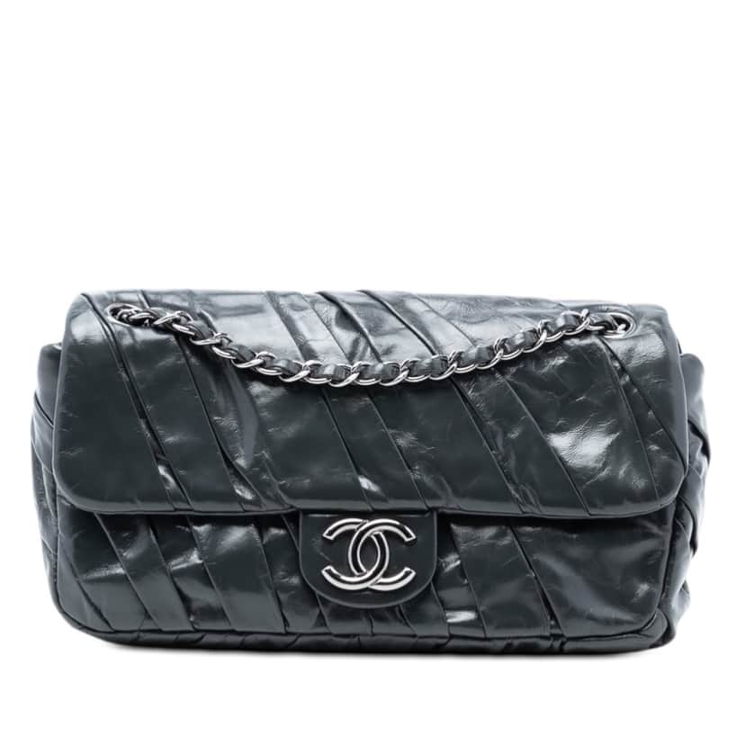 Chanel Medium Glazed Calfskin Twisted Flap Black Leather Very good condition - Front View