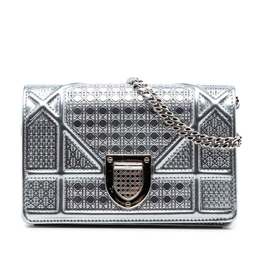 Dior Baby Metallic Patent Microcannage Diorama Flap Silver Leather Very good condition - Front View
