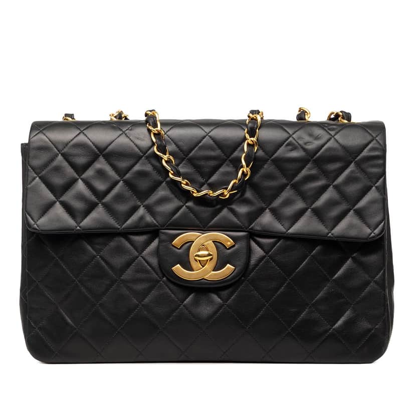Chanel Maxi XL Classic Lambskin Single Flap Black Leather Very good condition - Front View