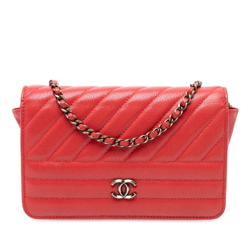 Chanel CC Diagonal Quilted Goatskin Wallet On Chain Red Leather Very good condition - Front View