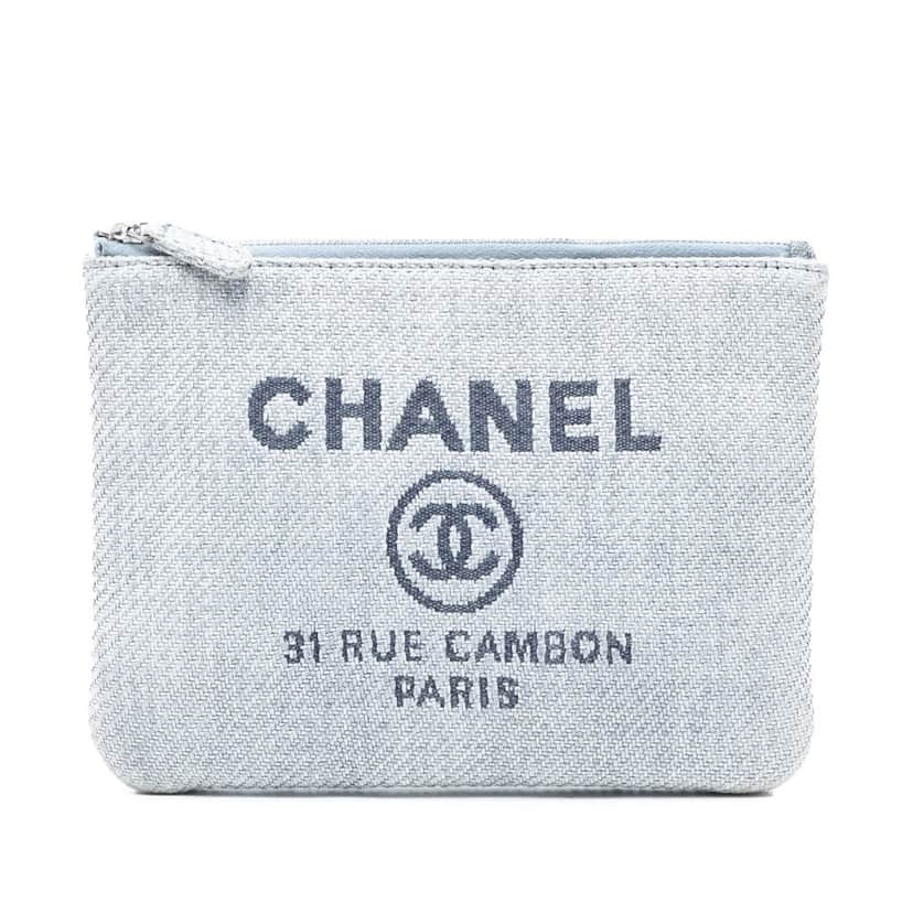 Chanel Small Denim Deauville O Case Clutch Blue Very good condition - Front View