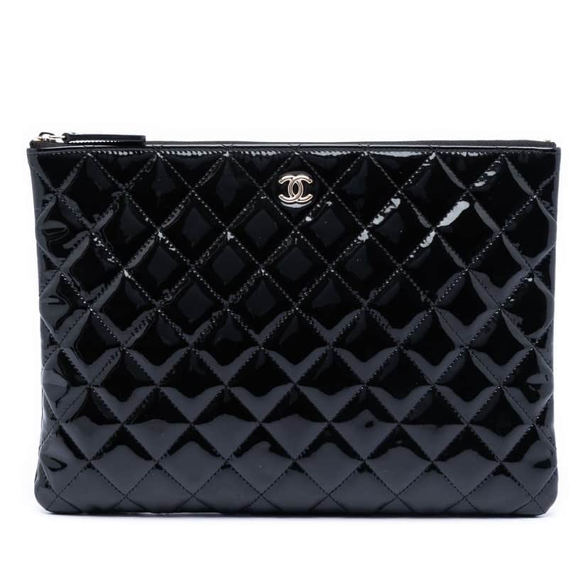 Chanel Medium Quilted Patent O Case Clutch Black Leather Very good condition - Front View
