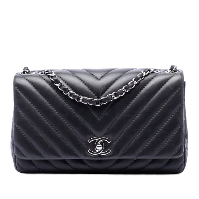 Chanel Medium Chevron Lambskin Surpique Flap Black Leather Very good condition - Front View