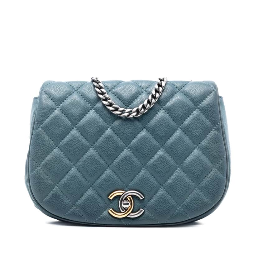 Chanel Small Quilted Caviar Casual Pocket Flap Blue Leather Very good condition - Front View
