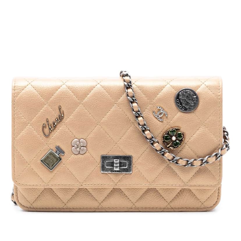 Chanel Quilted Aged Calfskin Reissue 2.55 Lucky Charms Wallet On Chain Beige Leather Very good condition - Front View