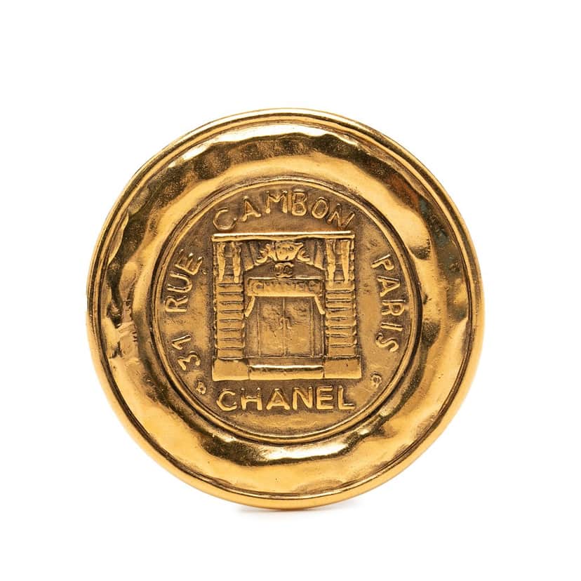 Chanel Gold Plated 31 Rue Cambon Round Brooch Gold Metal Very good condition - Front View