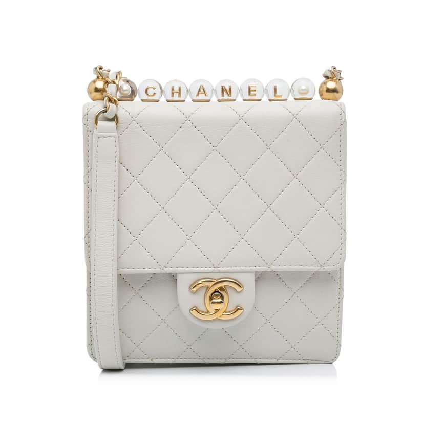 Chanel Mini Chic Pearls Crossbody White Leather Very good condition - Front View