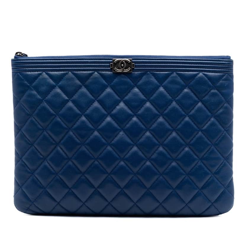 Chanel Medium Quilted Lambskin Boy O Case Clutch Blue Leather Very good condition - Front View