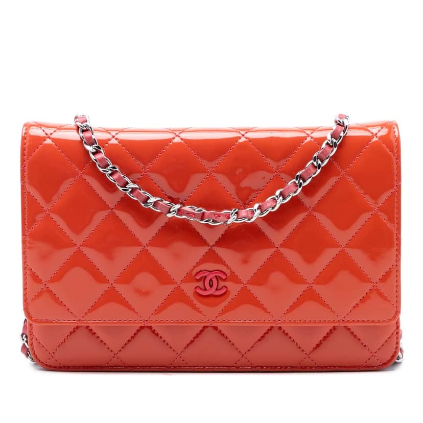 Chanel CC Quilted Patent Incognito Wallet On Chain
