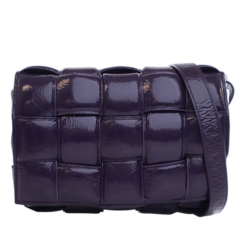 Bottega Veneta Patent Intrecciato Padded Cassette Crossbody Purple Leather Very good condition - Front View