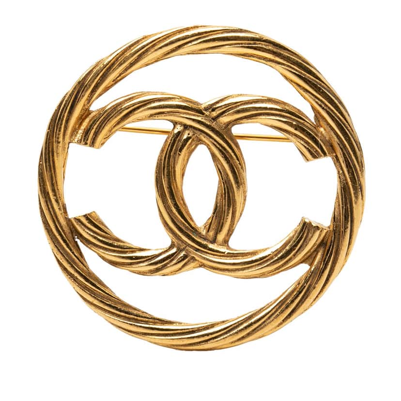 Chanel CC Gold Plated Round Brooch Gold Metal Very good condition - Front View