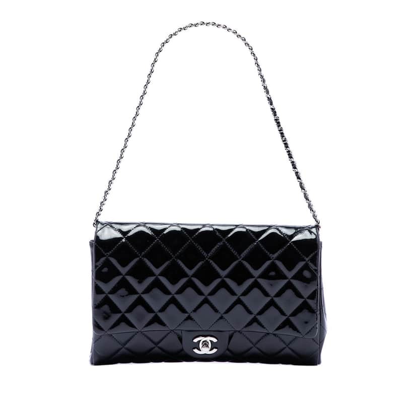Chanel CC Quilted Patent Clutch With Chain Black Leather Very good condition - Front View
