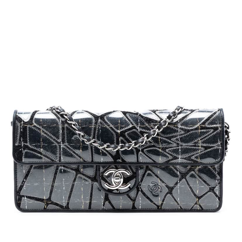 Chanel CC PVC Wool and Leather Scale East West Flap Black Plastic Very good condition - Front View