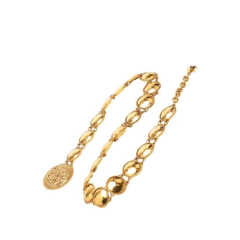 Chanel Gold Plated Medallion Link Chain Belt Gold Metal Very good condition - Front View