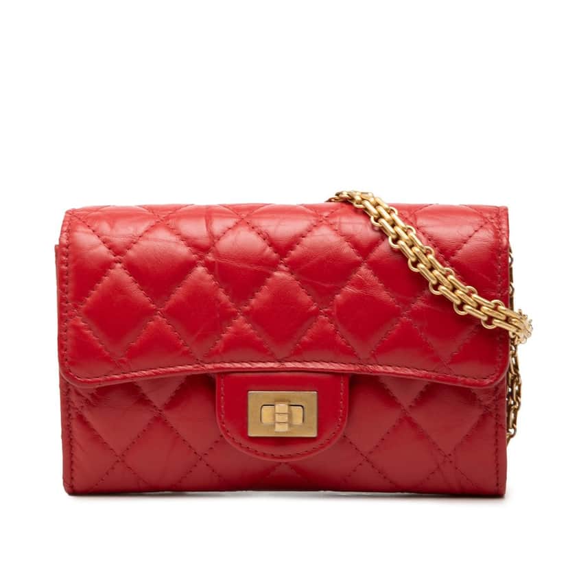 Chanel Quilted Aged Calfskin Reissue 2.55 Clutch with Chain Red Leather Very good condition - Front View