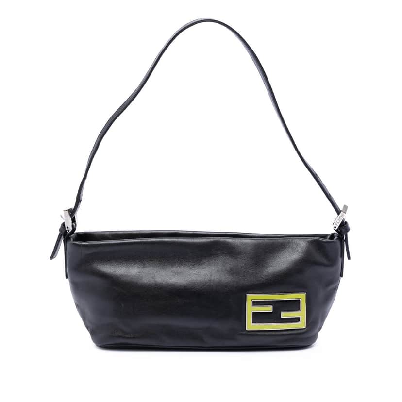 Fendi Leather FF Baguette Shoulder Bag Black Leather Very good condition - Front View