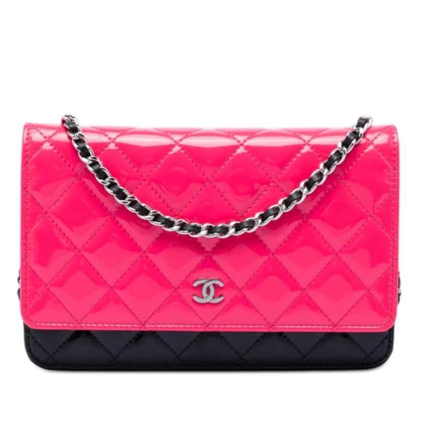 Chanel CC Bicolor Quilted Patent Wallet on Chain Pink Leather Never worn, with tag - Front View