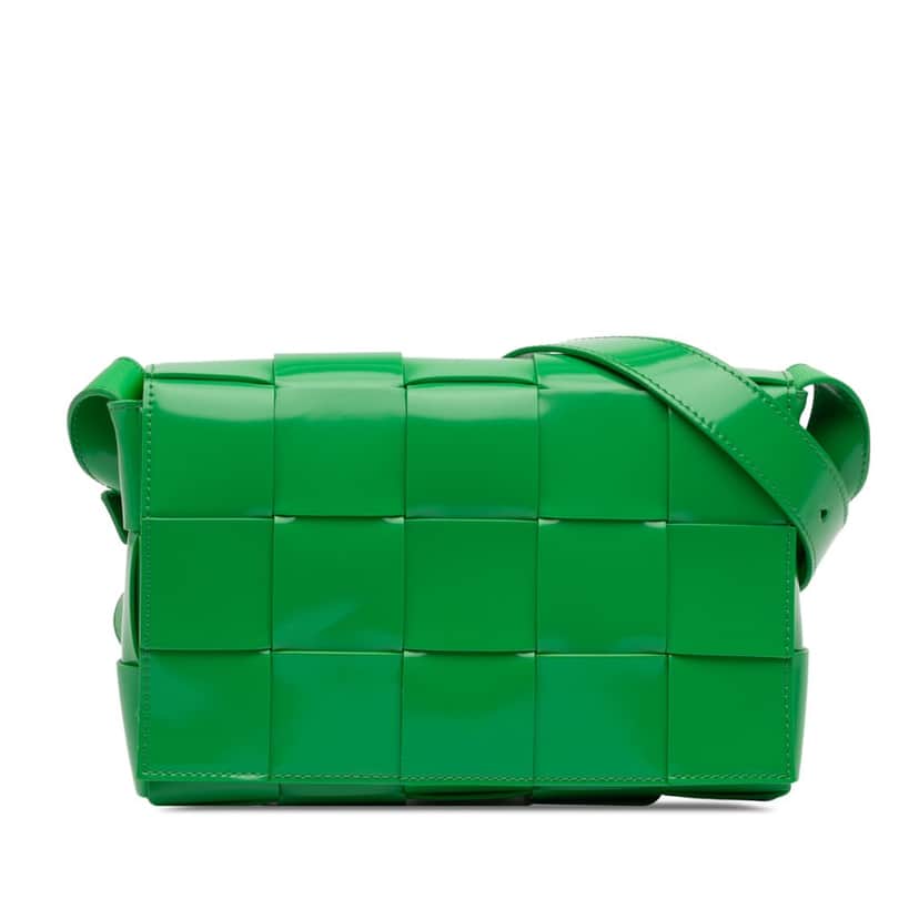 Bottega Veneta Patent Intrecciato Cassette Crossbody Green Leather Very good condition - Front View