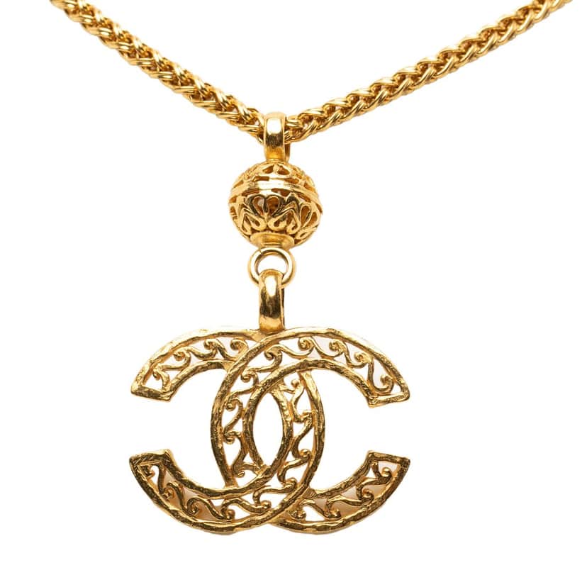 Chanel Gold Plated CC Filigree Pendant Necklace Gold Metal Very good condition - Front View