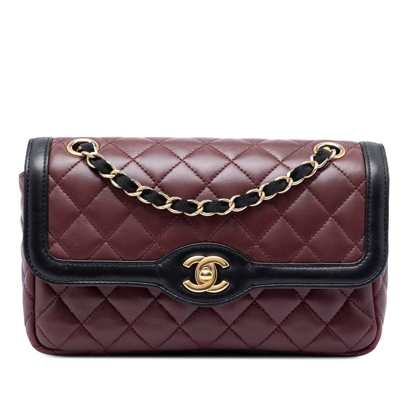 Chanel Small Quilted Lambskin Two Tone Day Flap Red Leather Very good condition - Front View