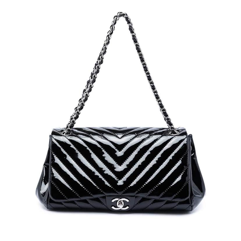 Chanel CC Chevron Patent Accordion Flap Black Leather Very good condition - Front View