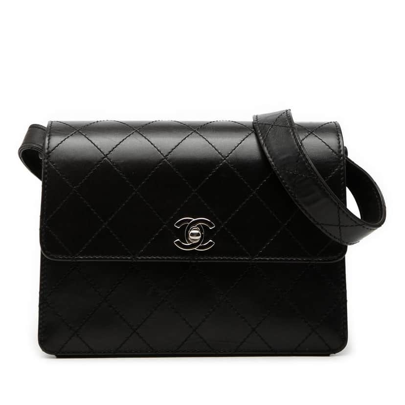 Chanel CC Quilted Lambskin Flap Shoulder Bag Black Leather Very good condition - Front View