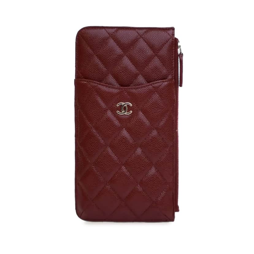 Chanel CC Quilted Caviar Flat Phone Case Wallet Pouch Red Leather Very good condition - Front View