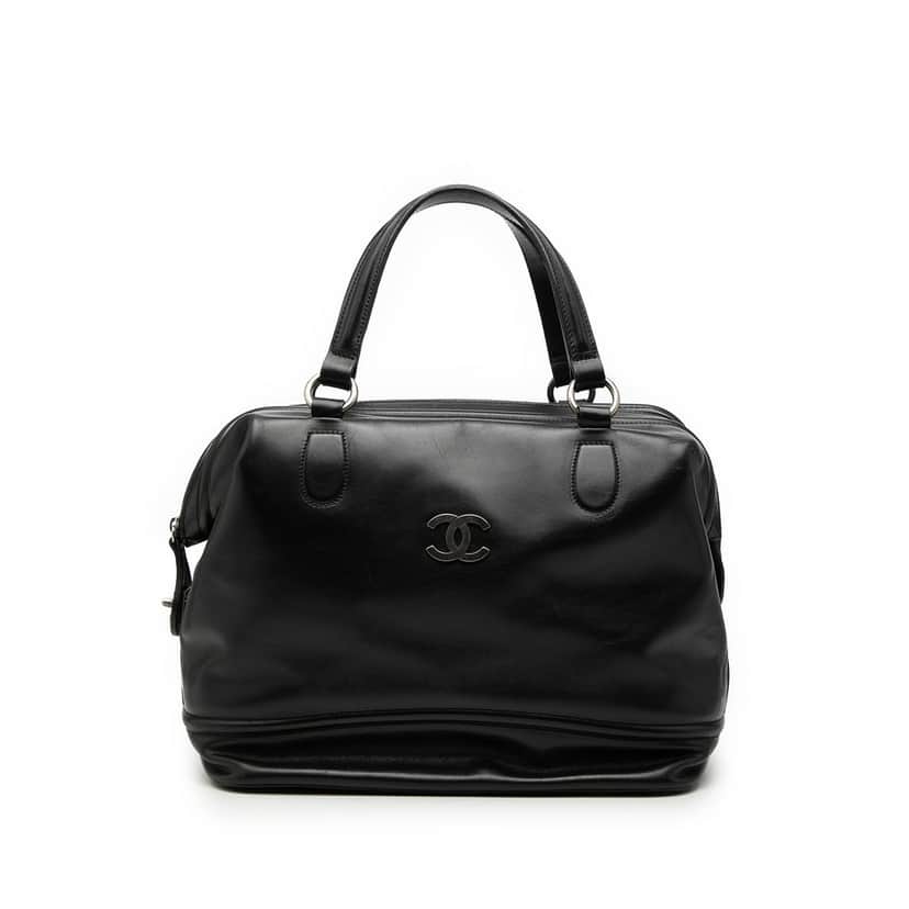 Chanel CC Calfskin Bowler Bag Black Leather Very good condition - Front View