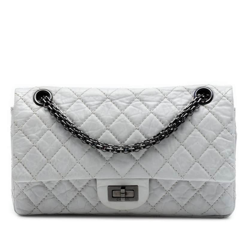 Chanel Quilted Aged Calfskin Reissue 2.55 Double Flap 225 White Leather Very good condition - Front View