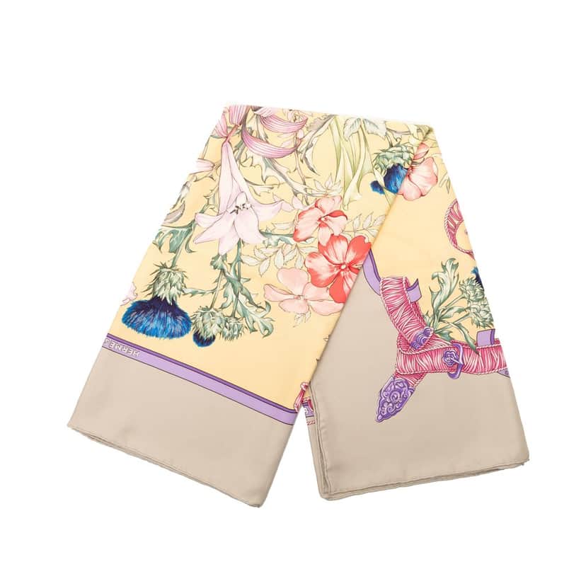 Hermès Regina Silk Scarf 90 Beige Very good condition - Front View