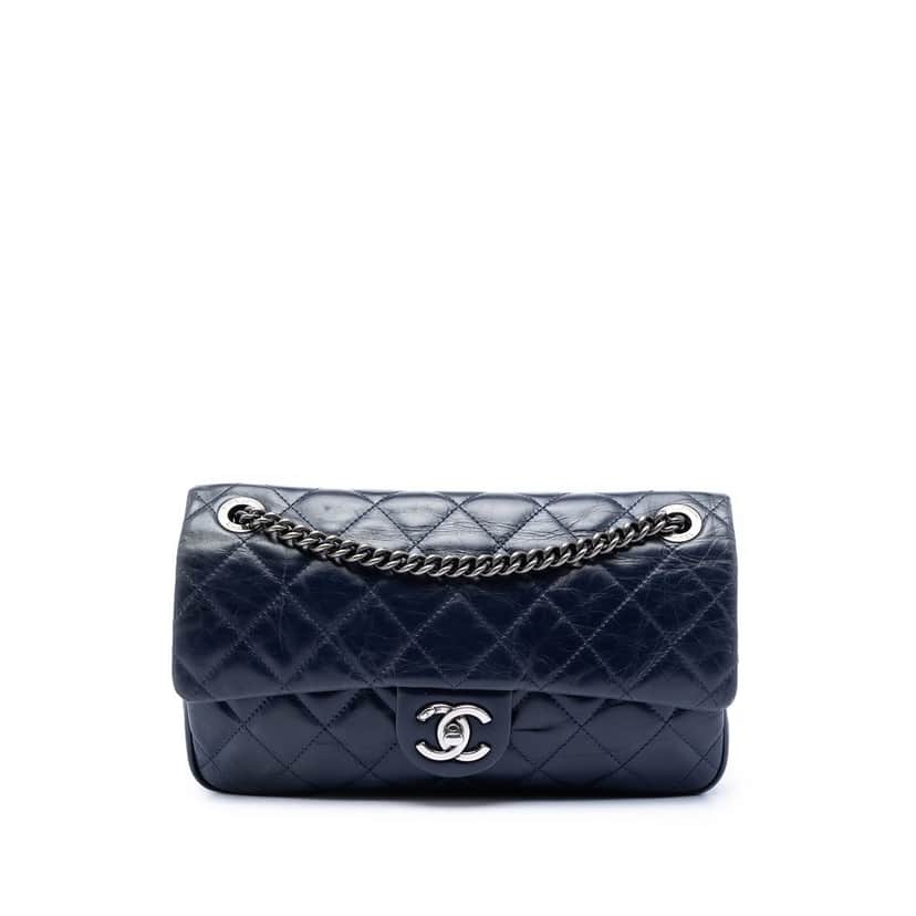 Chanel Medium Aged Calfskin Duo Color Flap Blue Leather Very good condition - Front View