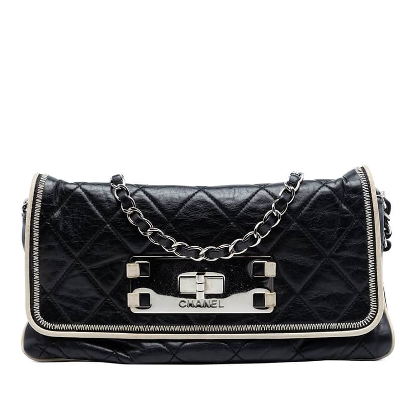 Chanel Quilted Lambskin Reissue East West Flap Black Leather Very good condition - Front View