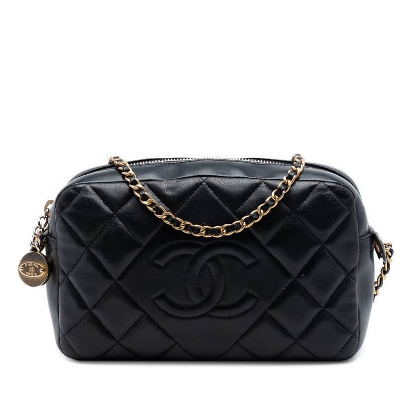 Chanel CC Quilted Lambskin Diamond Camera Bag Black Leather Very good condition - Front View