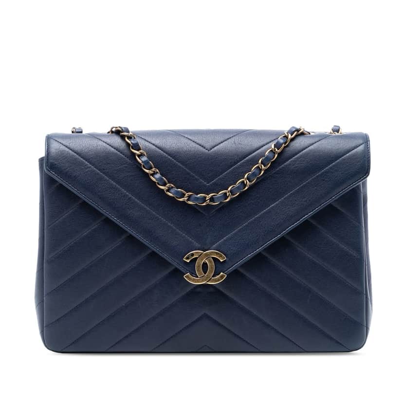 Chanel Medium Chevron Calfskin Coco Envelope Flap Blue Leather Very good condition - Front View