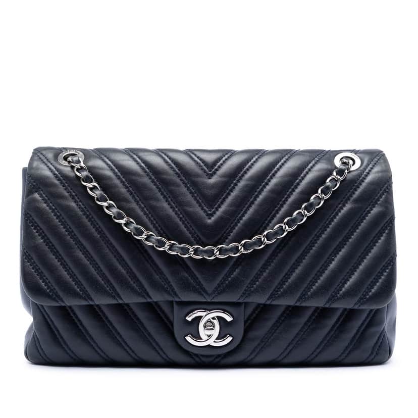 Chanel Jumbo Classic Chevron Lambskin Double Stitch Single Flap Blue Leather Very good condition - Front View