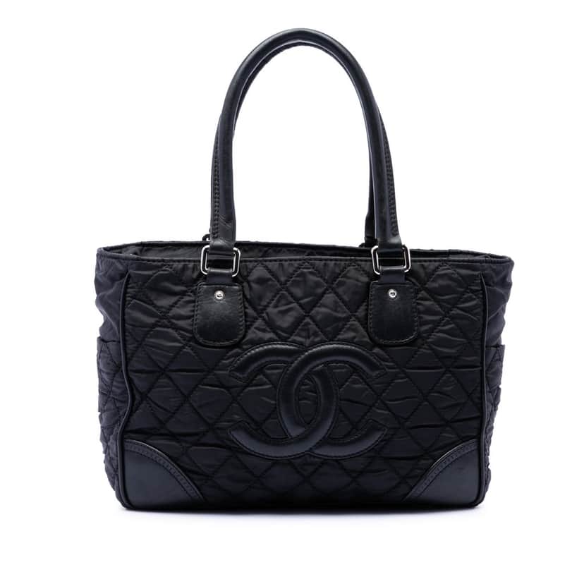 Chanel Paris New York Quilted Nylon Tote Black Very good condition - Front View