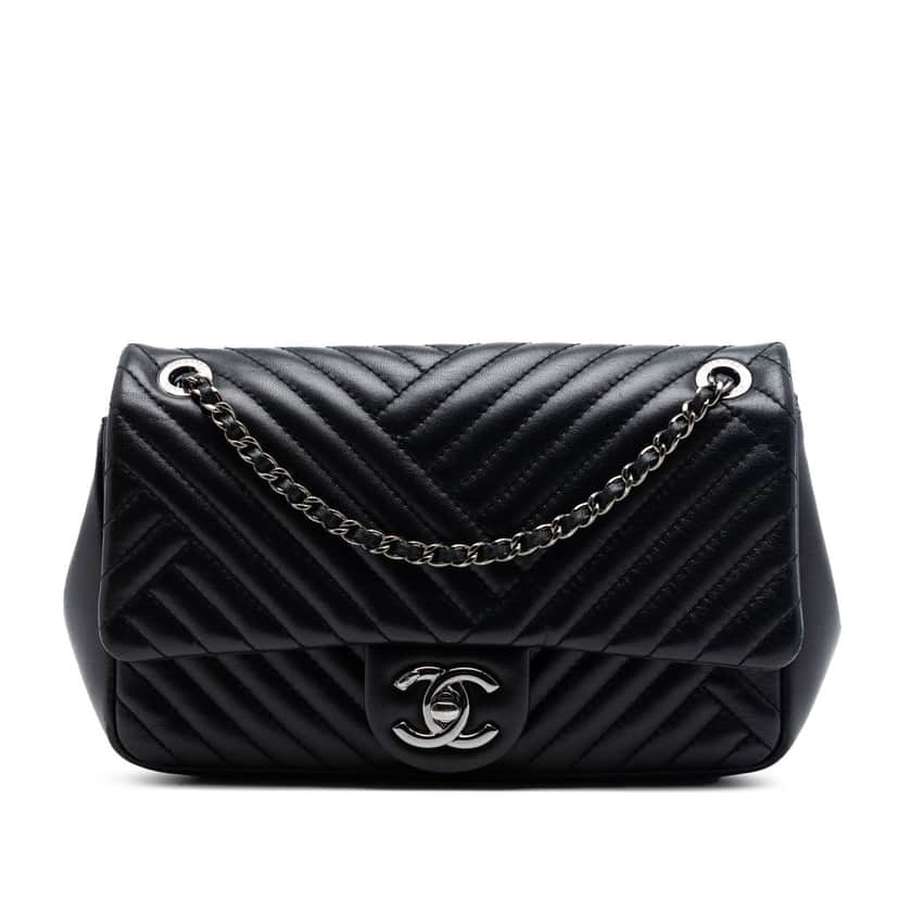 Chanel Small Lambskin CC Crossing Flap Black Leather Very good condition - Front View